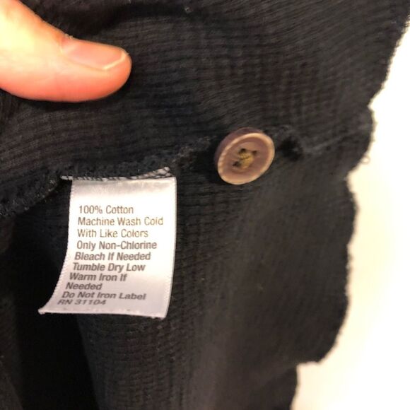 True Craft Lived-In Tee—size Large black men’s long sleeved shirt - Picture 4 of 9